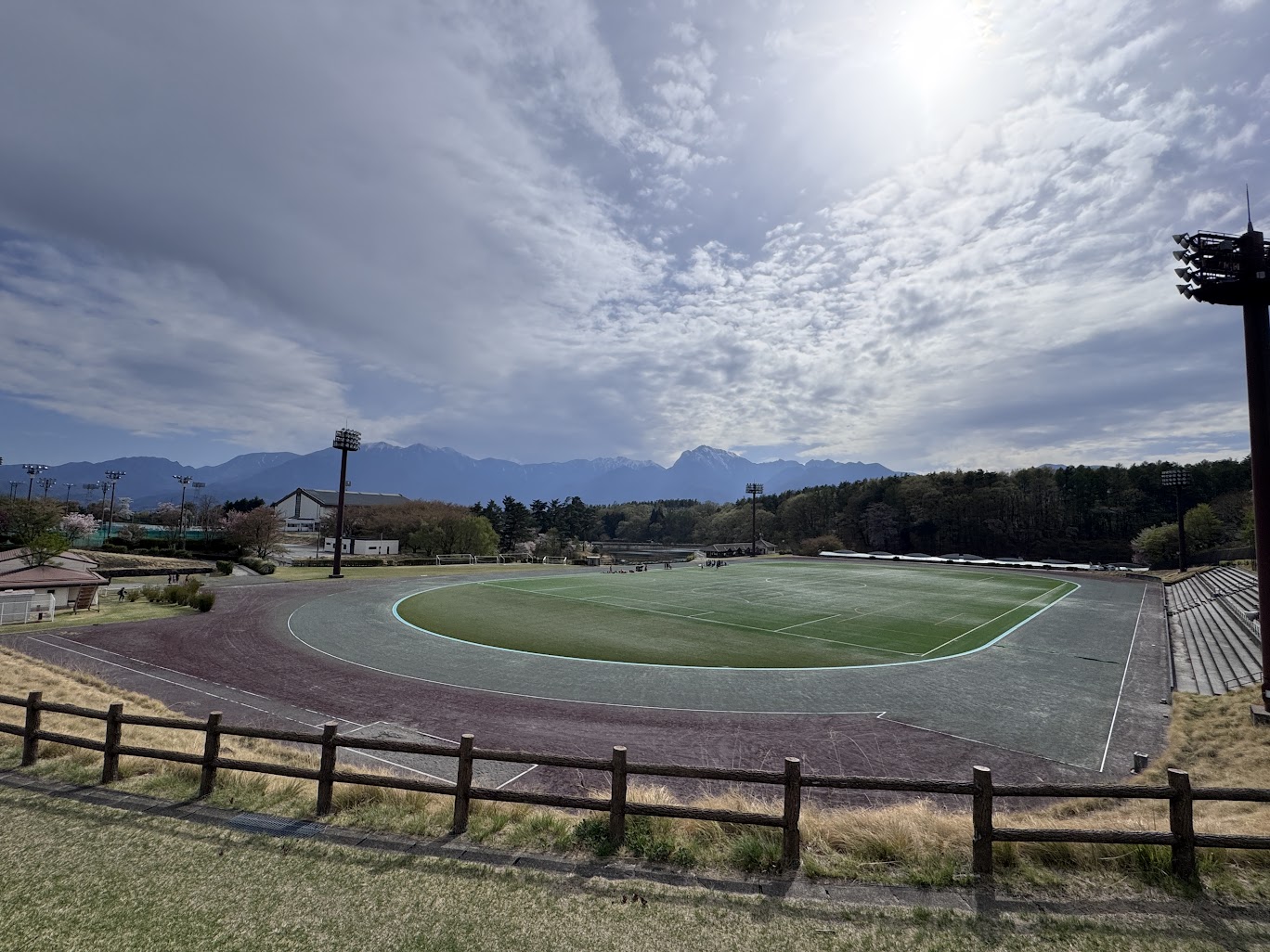 長坂総合スポーツ公園 サッカー場・陸上競技場